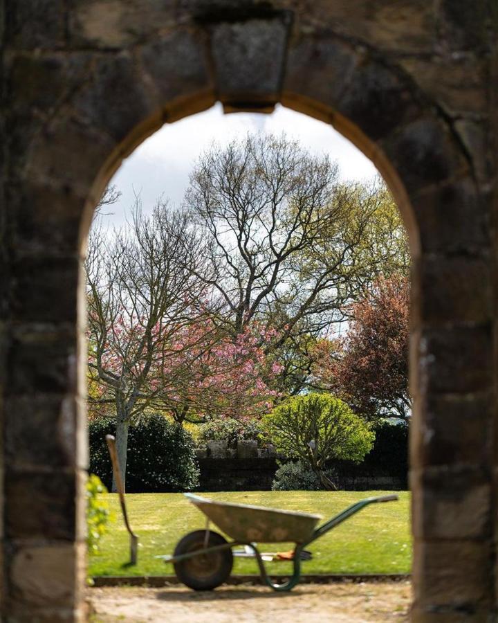 Sneaton Castle Hotel Whitby Bagian luar foto